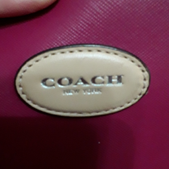 Coach purse - Picture 2 of 6
